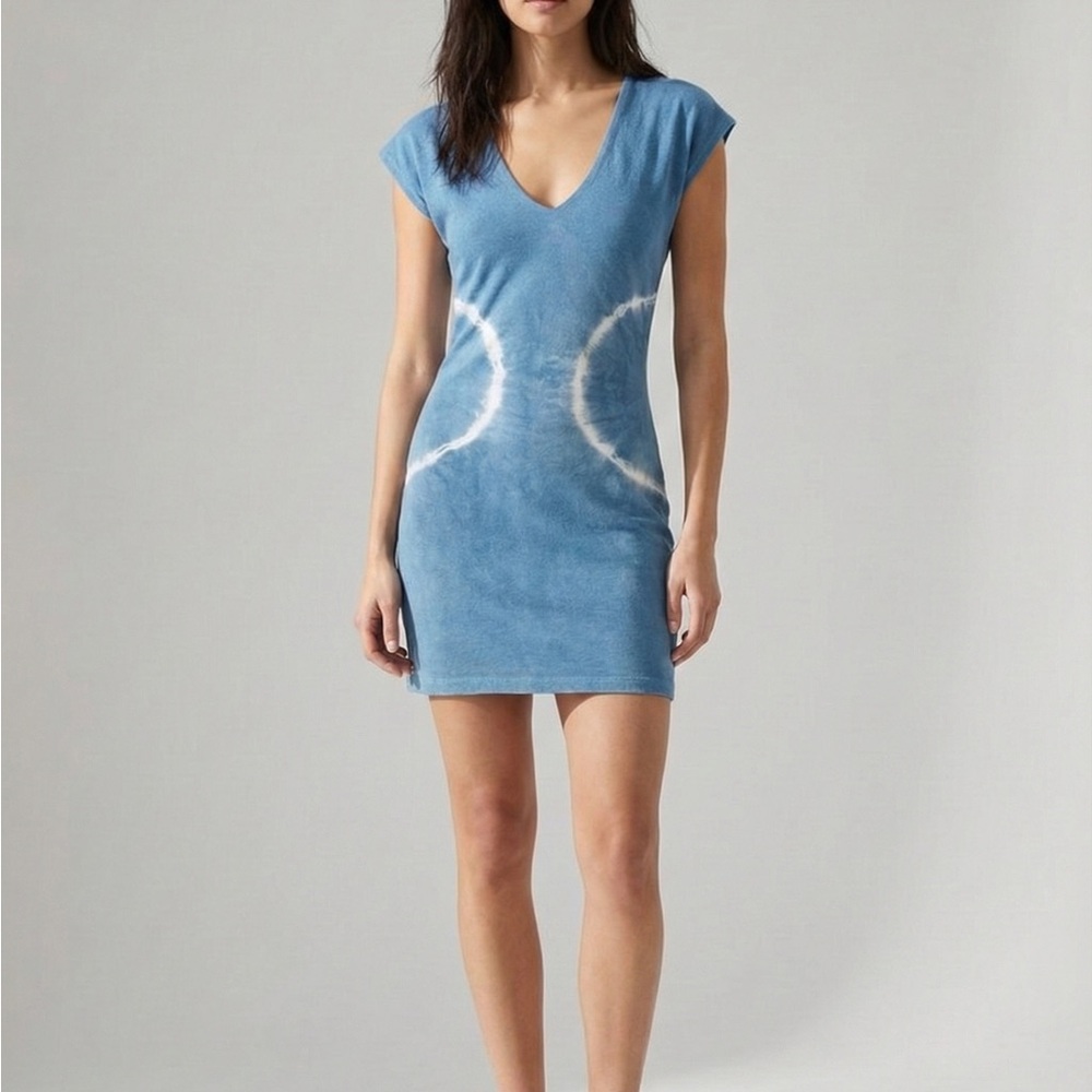 Stylish Blue Tie-Dye Mini Dress